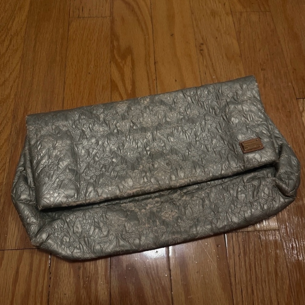 Louis Vuitton Limelight Clutch in Silver